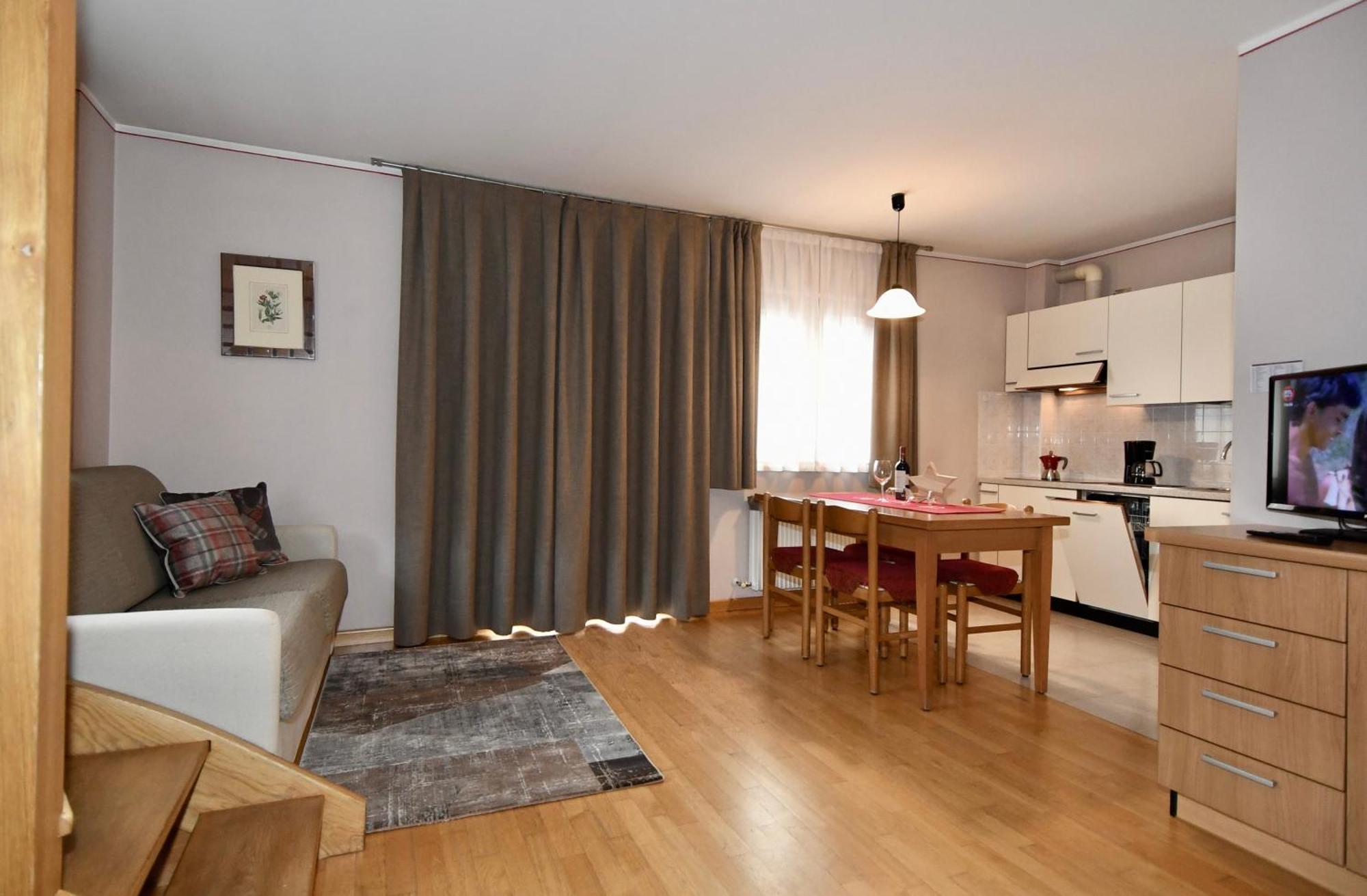 Casa Erica Apartments Ливиньо Экстерьер фото