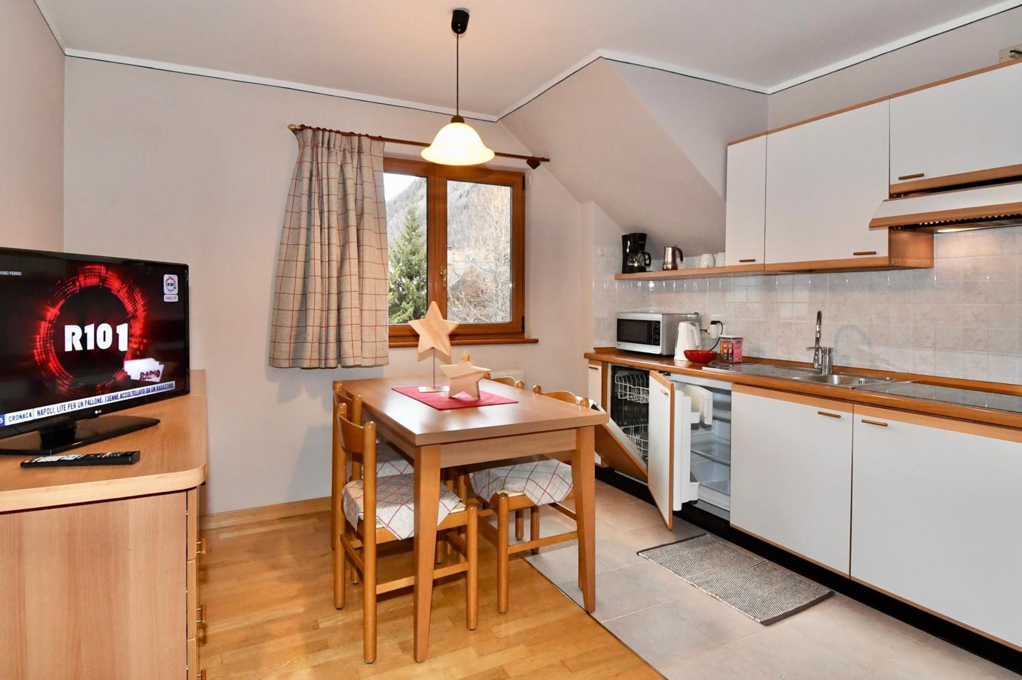Casa Erica Apartments Ливиньо Экстерьер фото